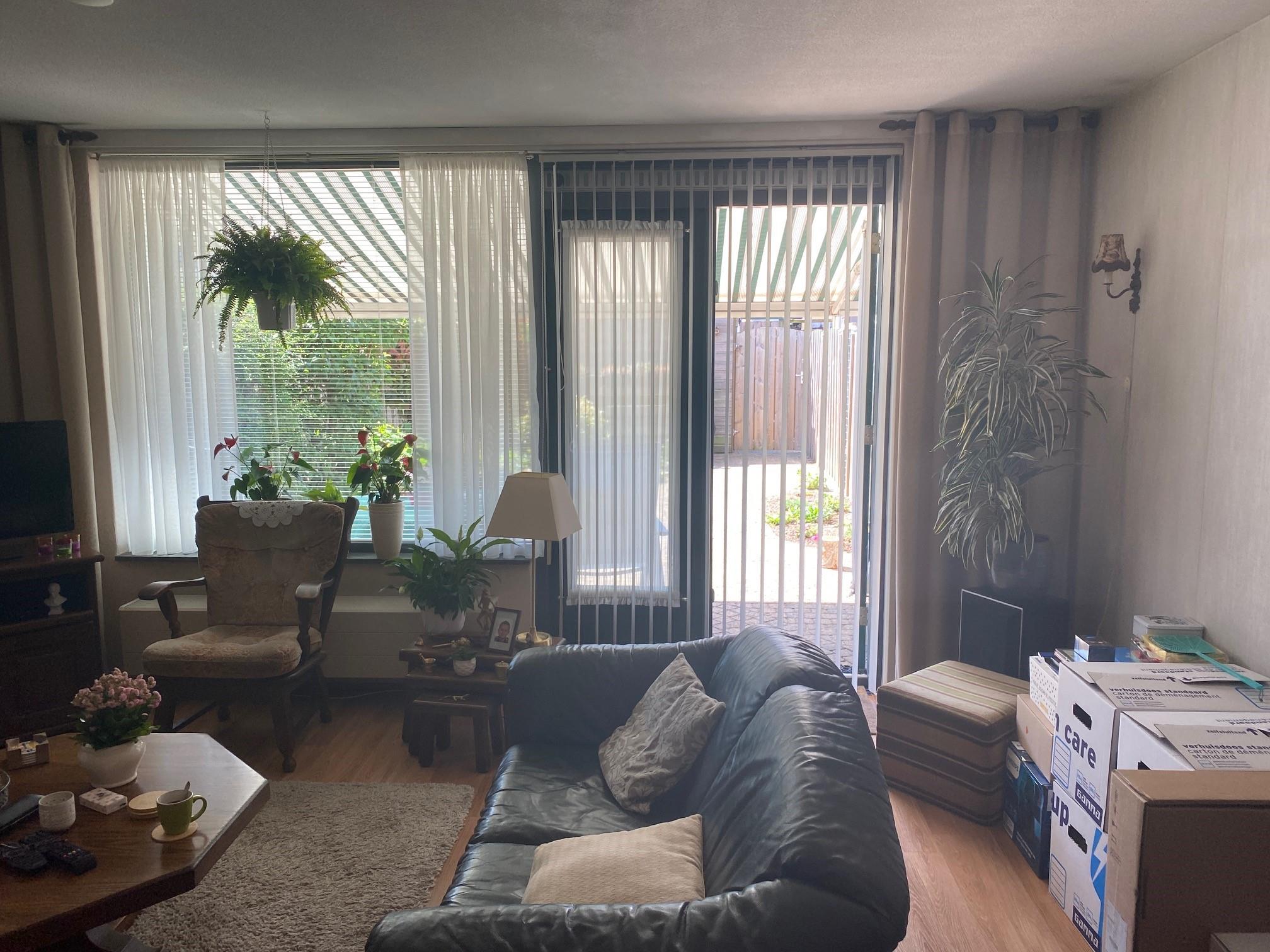 Annie M.G. Schmidthof 6