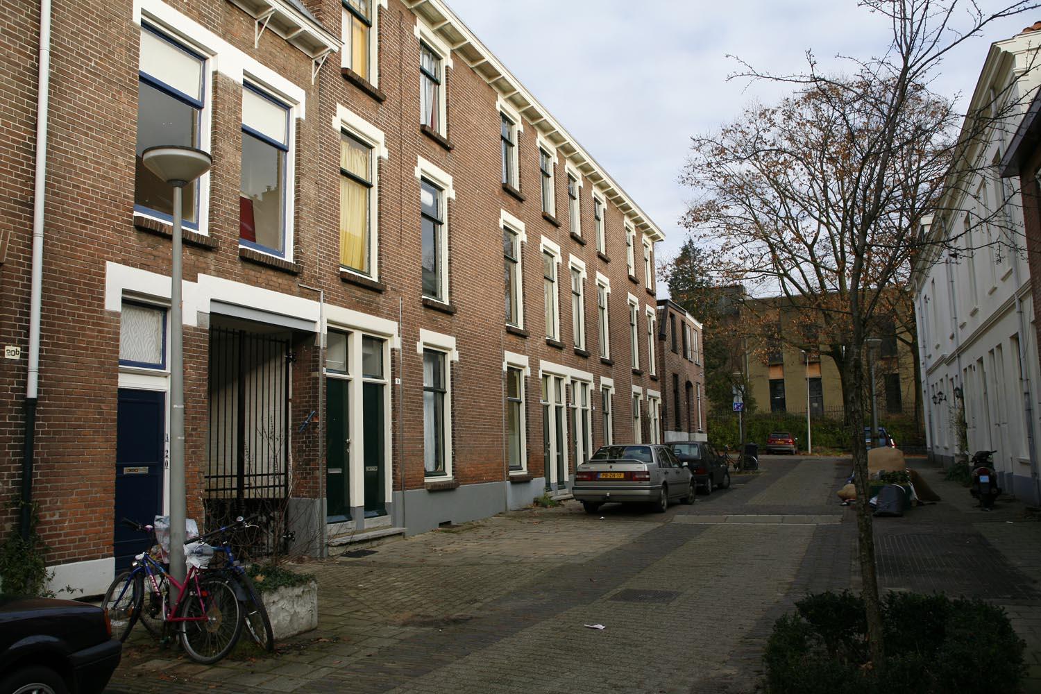 Agnietenstraat 36