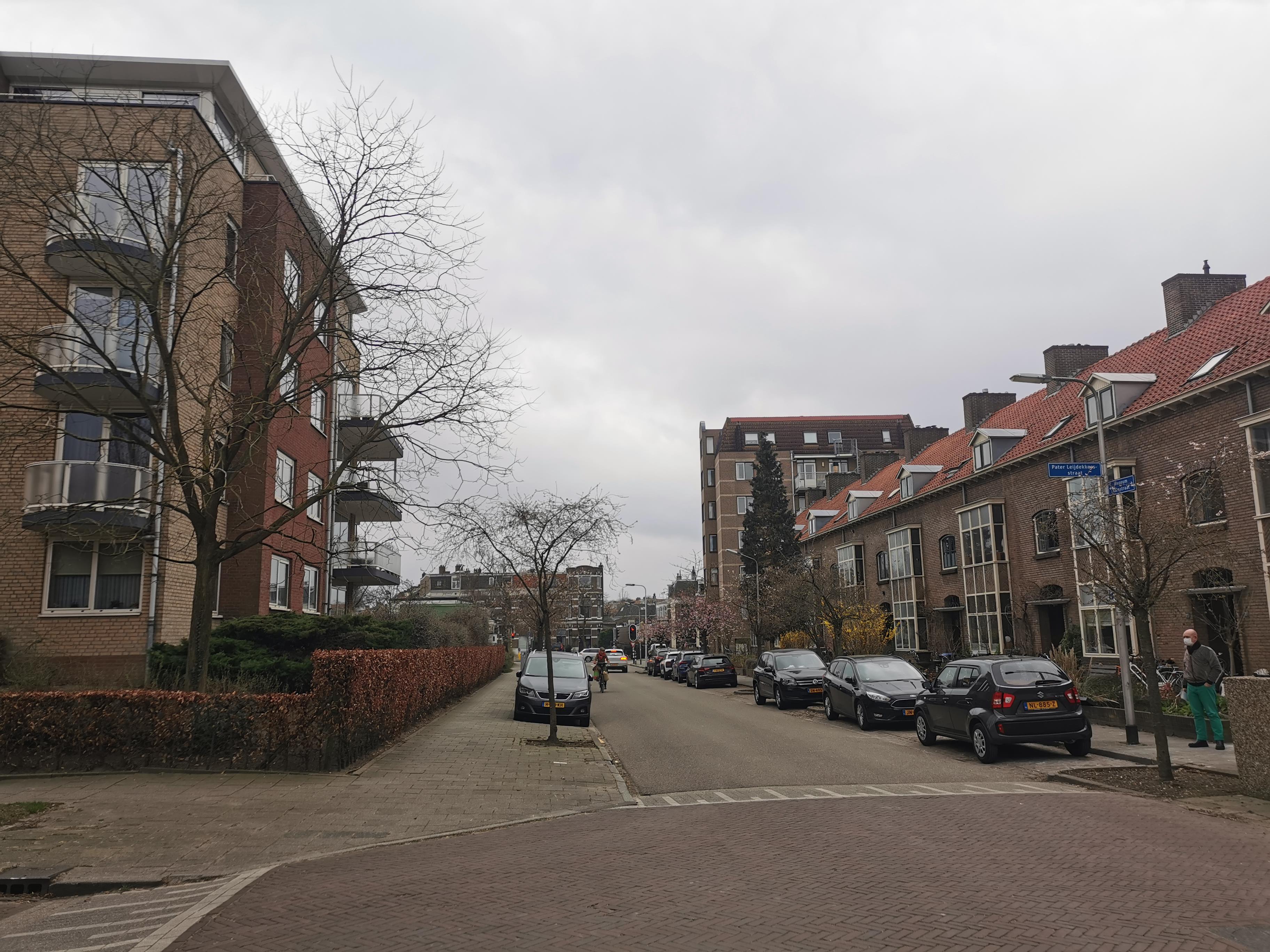 Pater Leijdekkersstraat 73