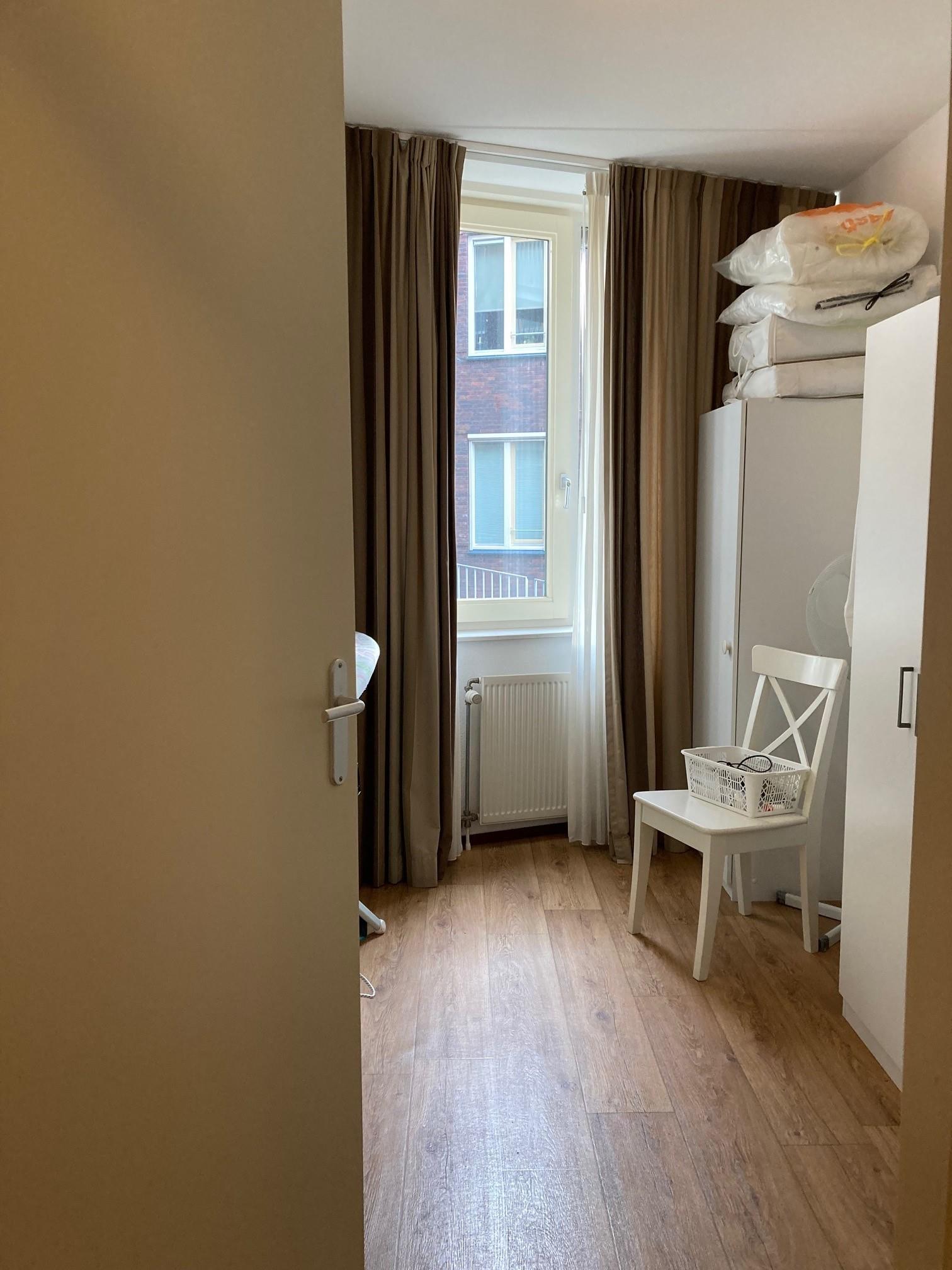 Maarten Trompstraat 9