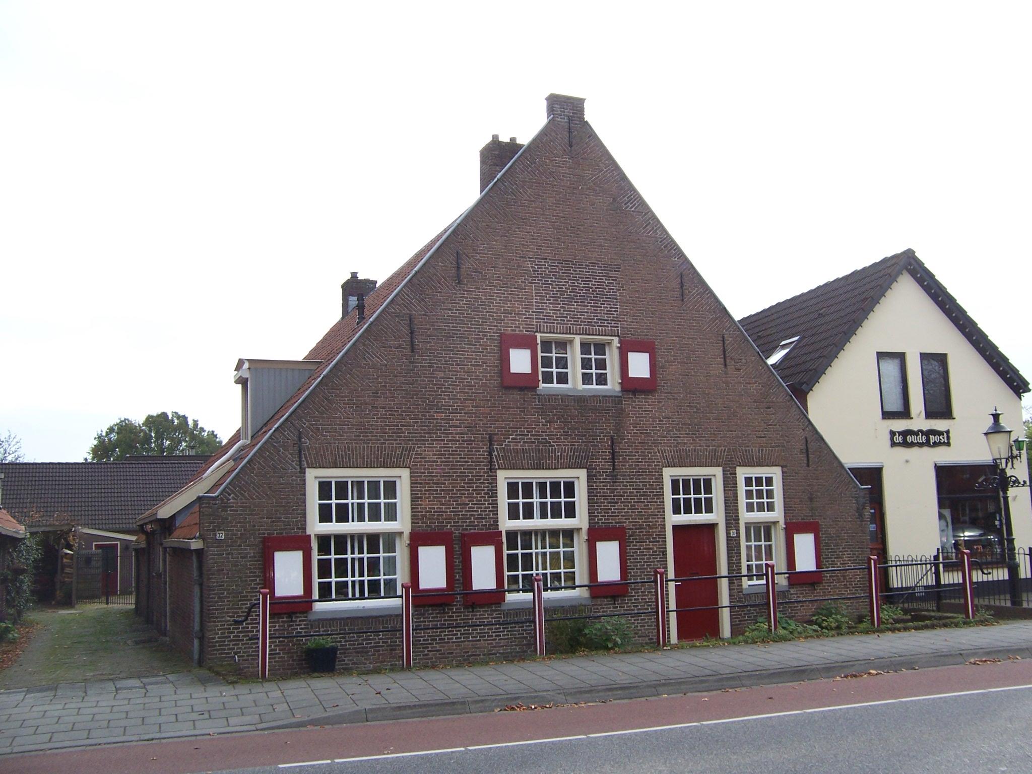 Hoofdstraat 32
