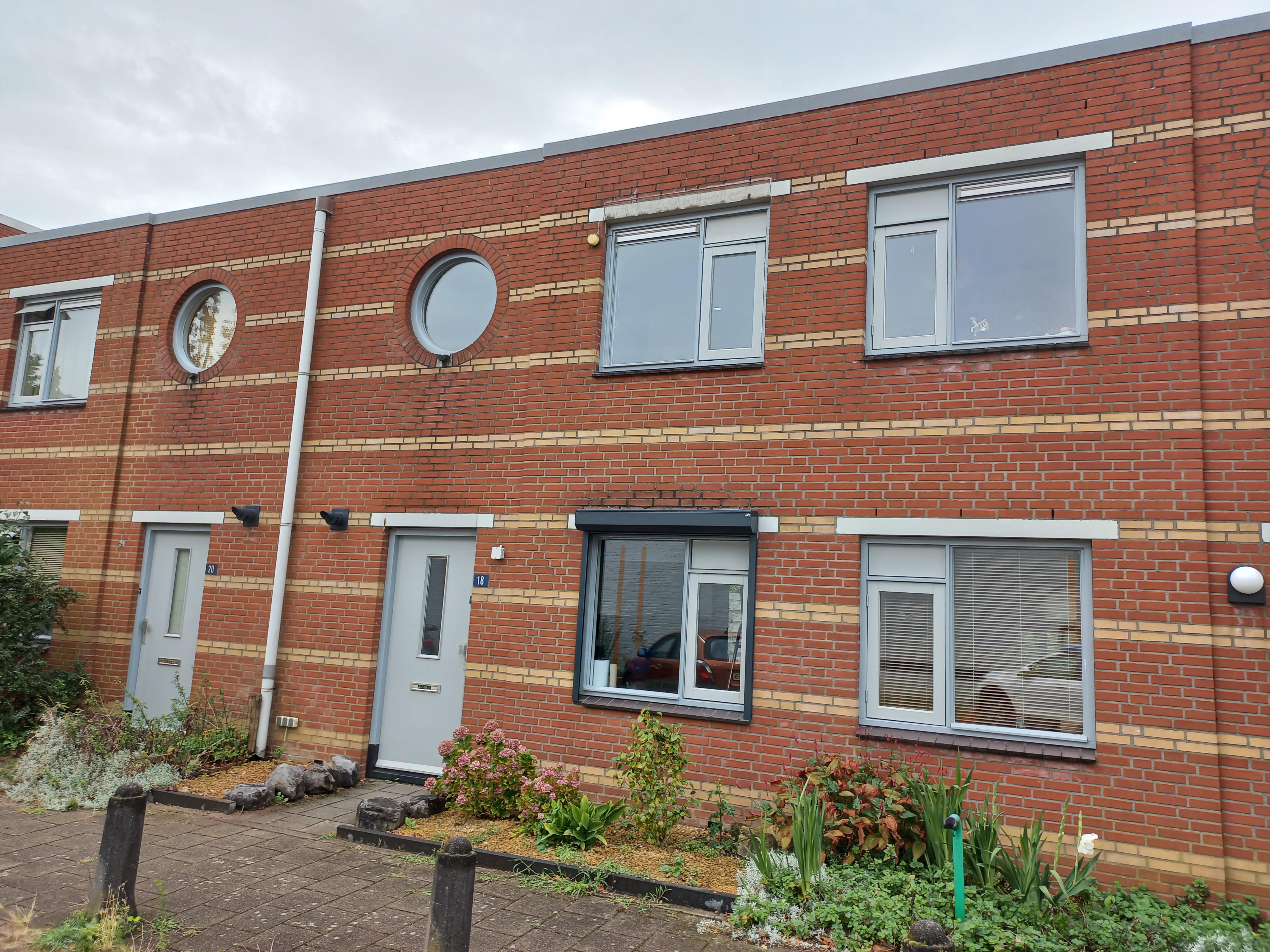 Poeyenstraat 18
