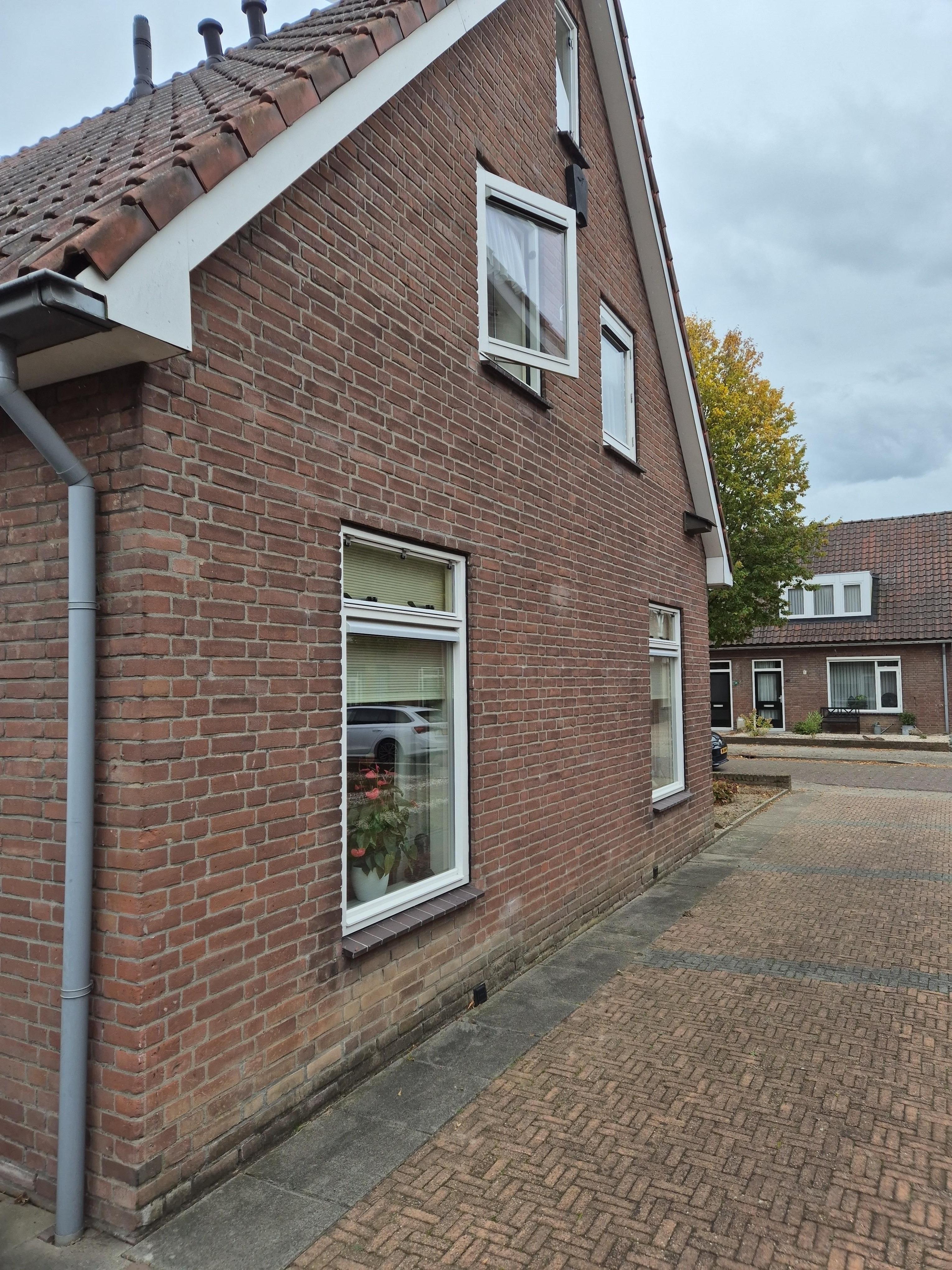 Koningin Emmastraat 44