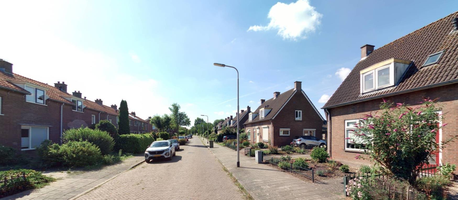 Warmoezenierstraat 21