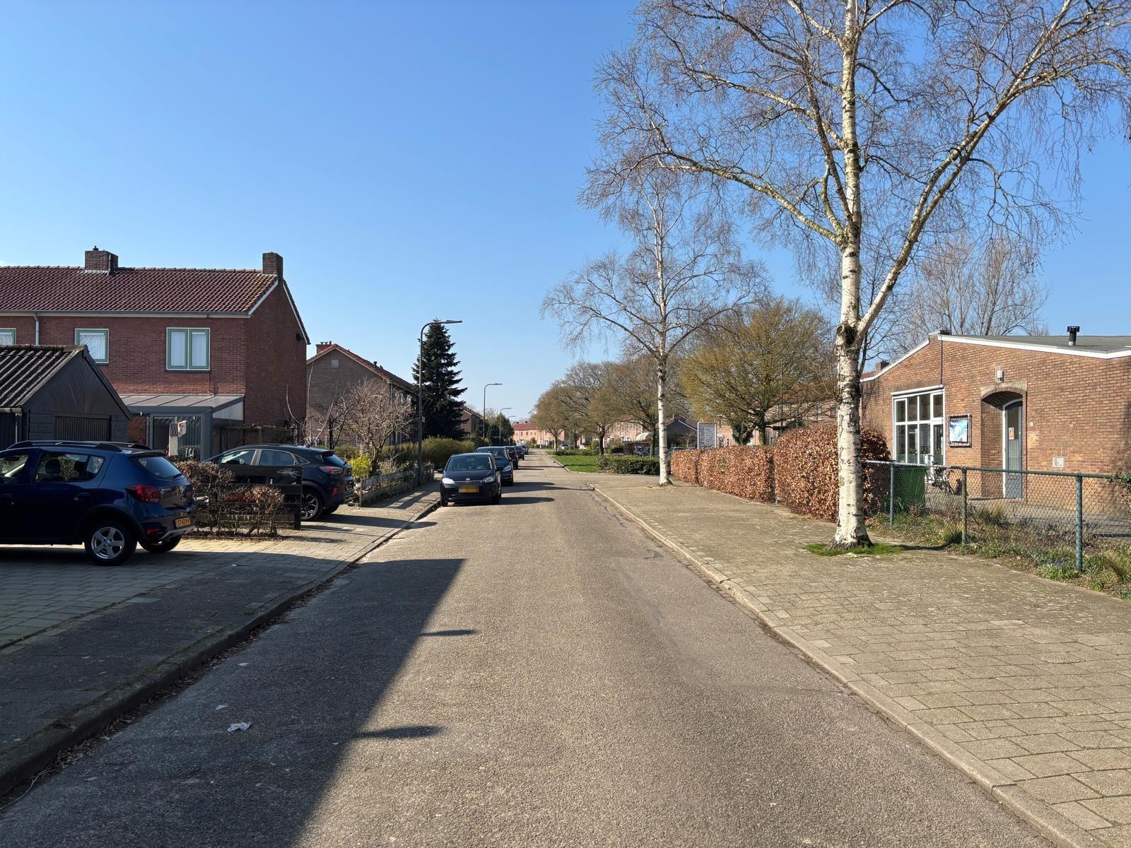 Van der Duyn van Maasdamstraat 76