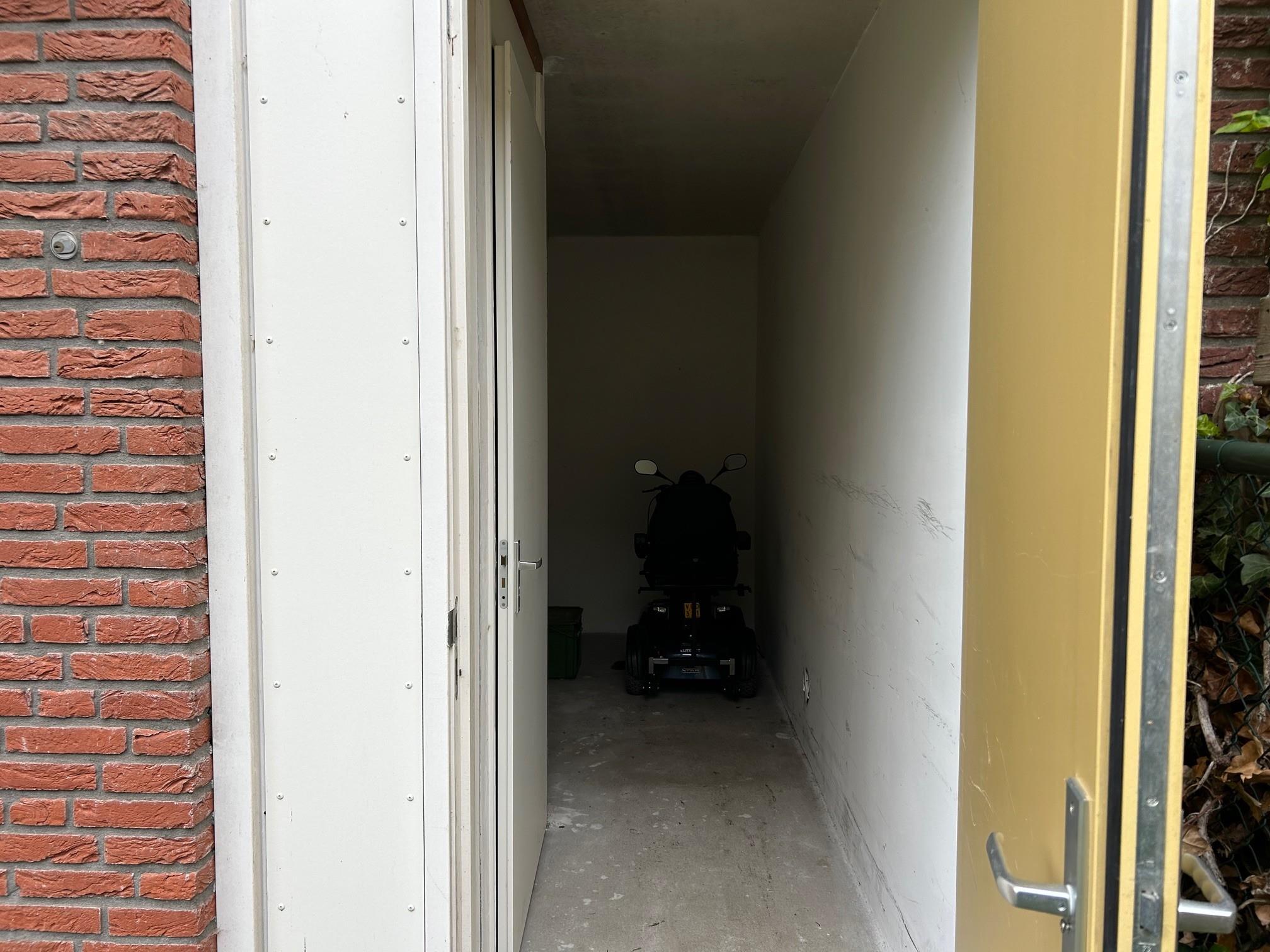 Klompenmaker 38