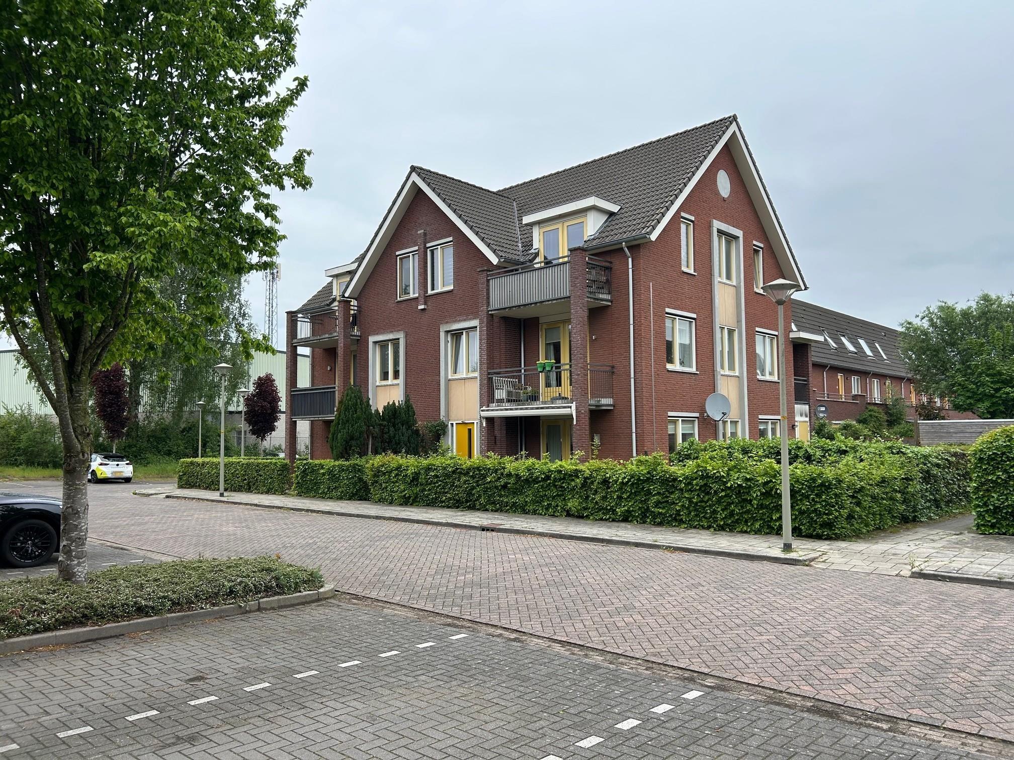 Klompenmaker 38