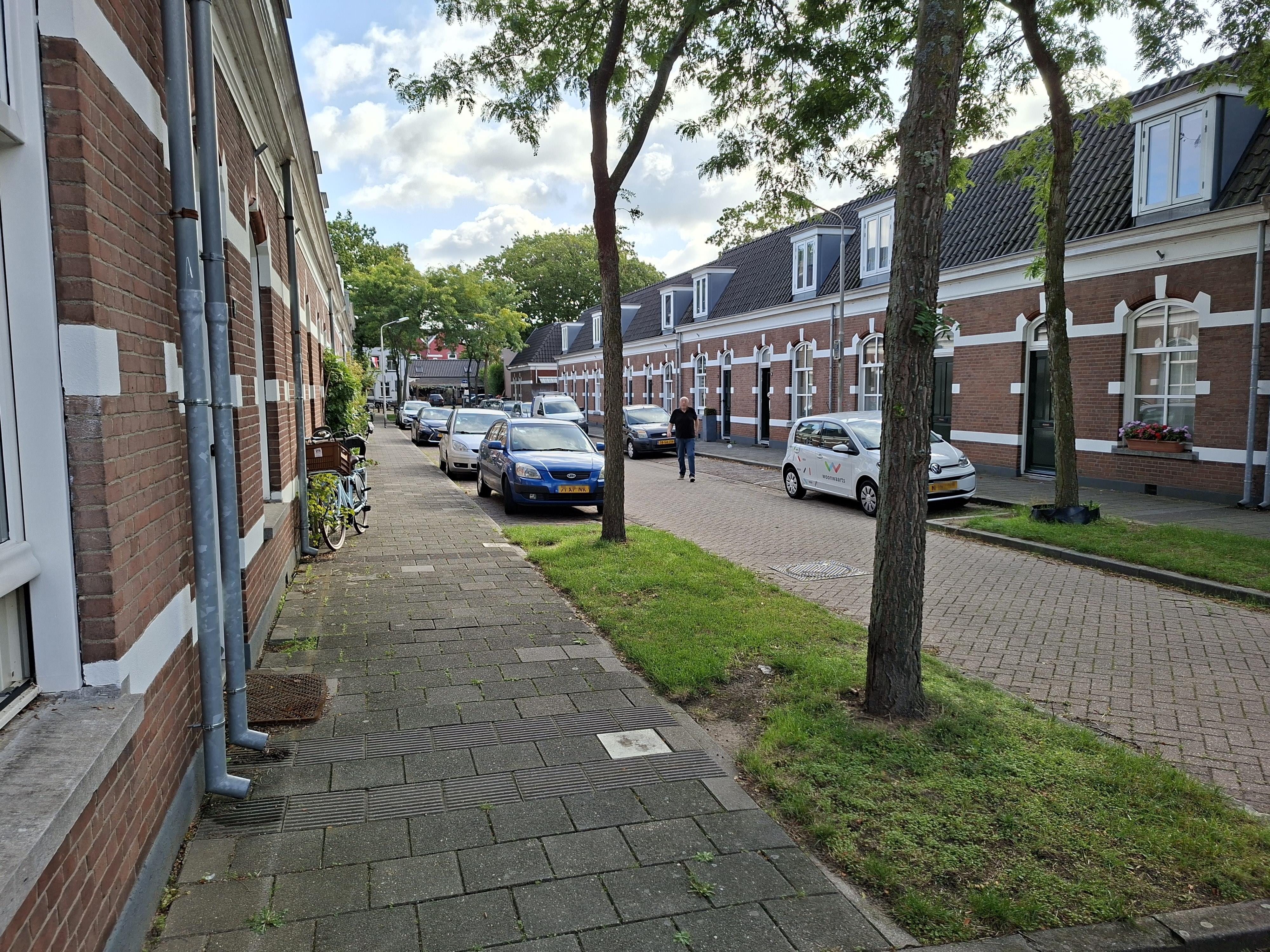 Van Lyndenstraat 22