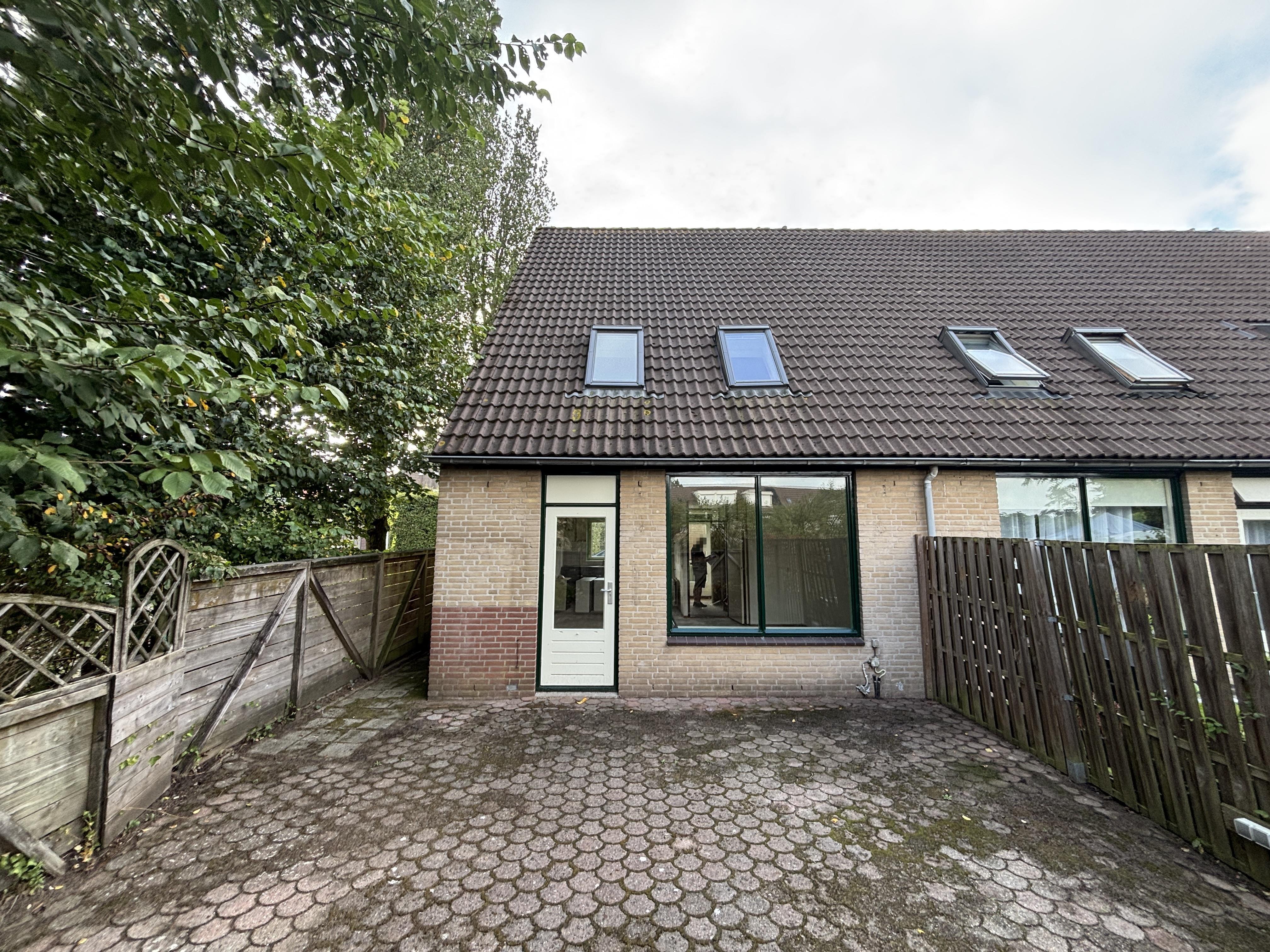 Tamboer 44