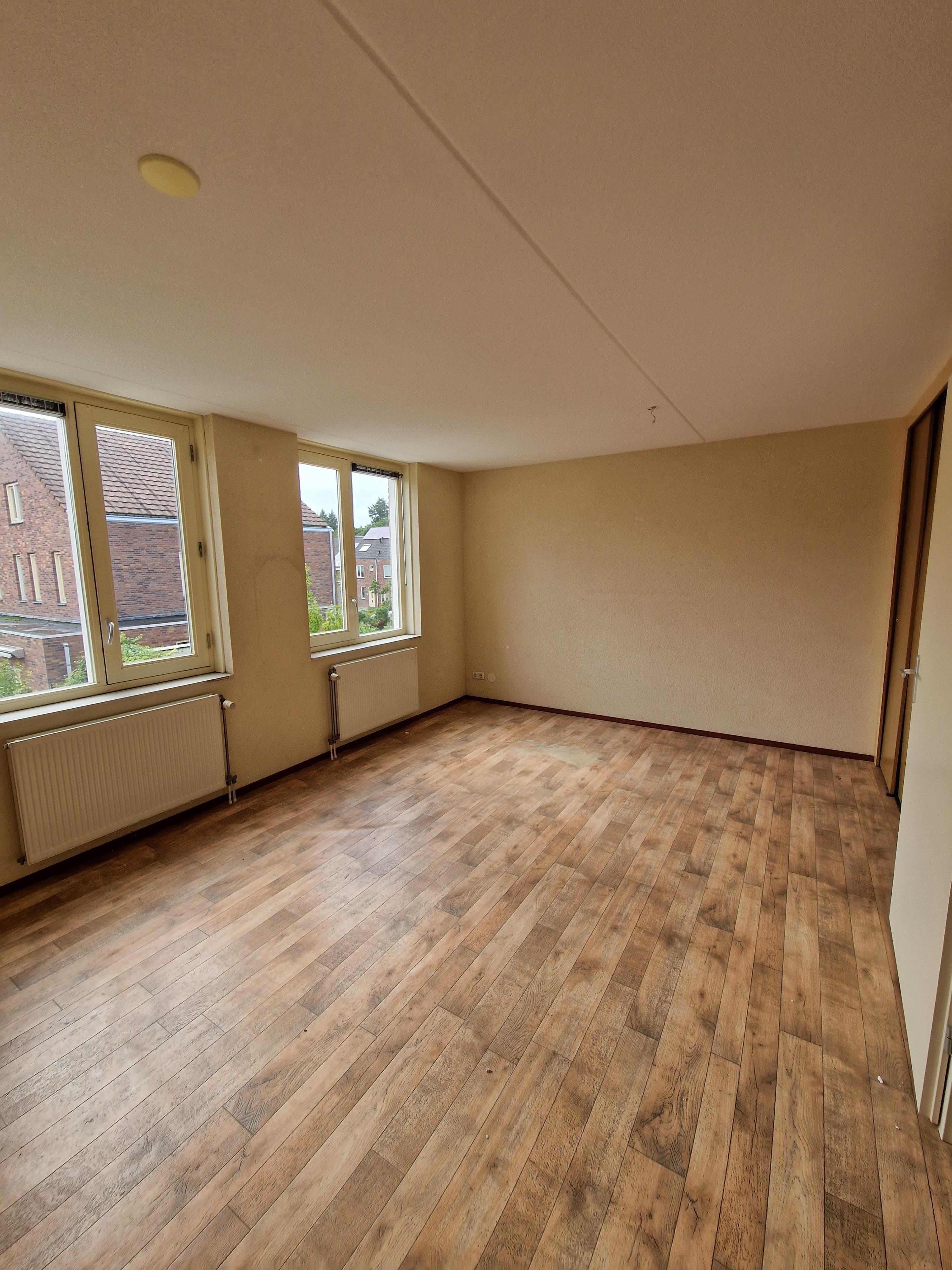 De Ruyterstraat 25